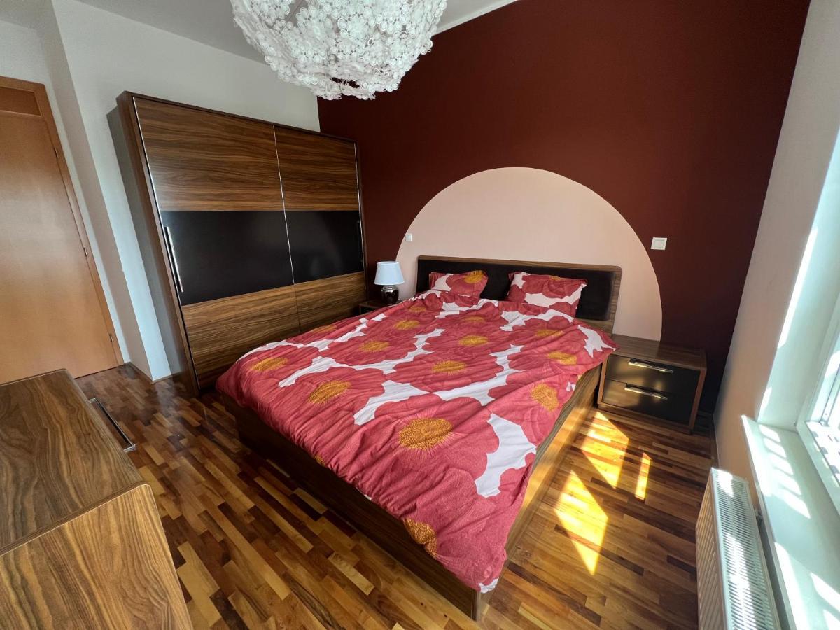 Condo Casa Di Olivia Марибор Екстериор снимка